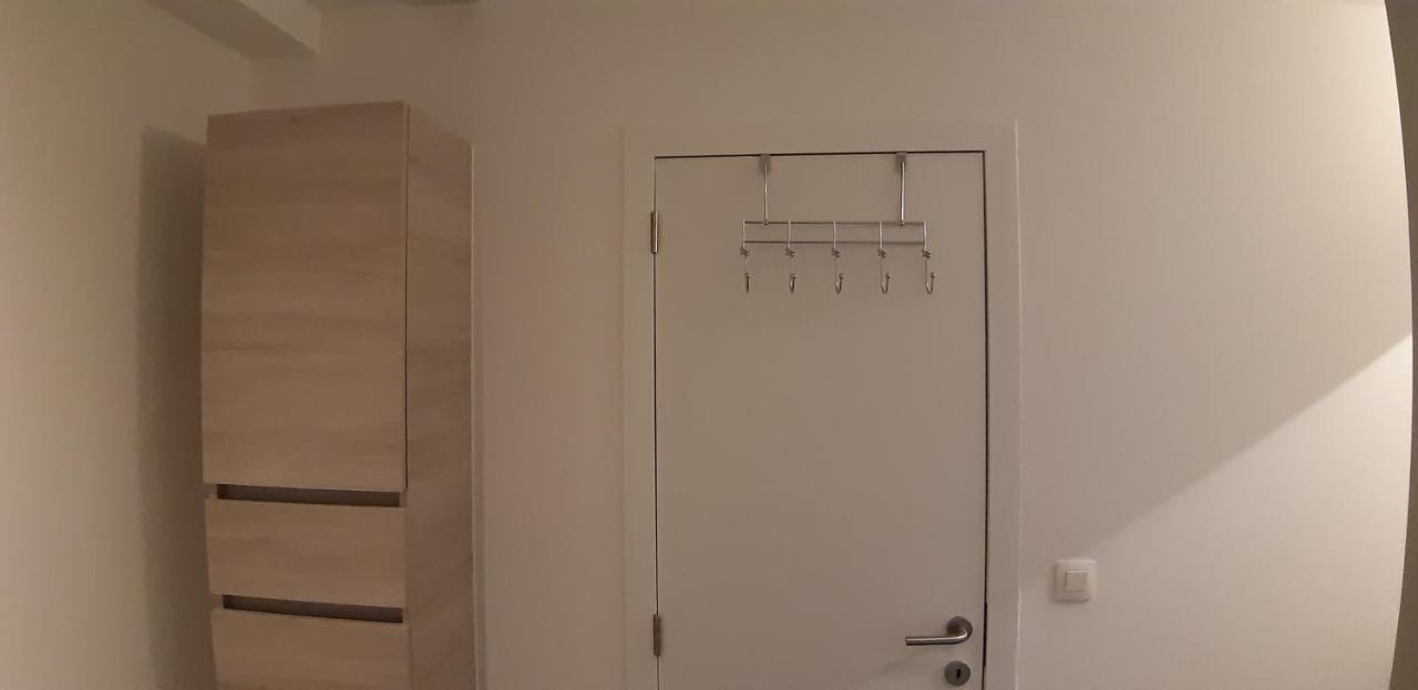 Appartement Duplex Pour 3-4 Personnes A Ciney Exterior foto
